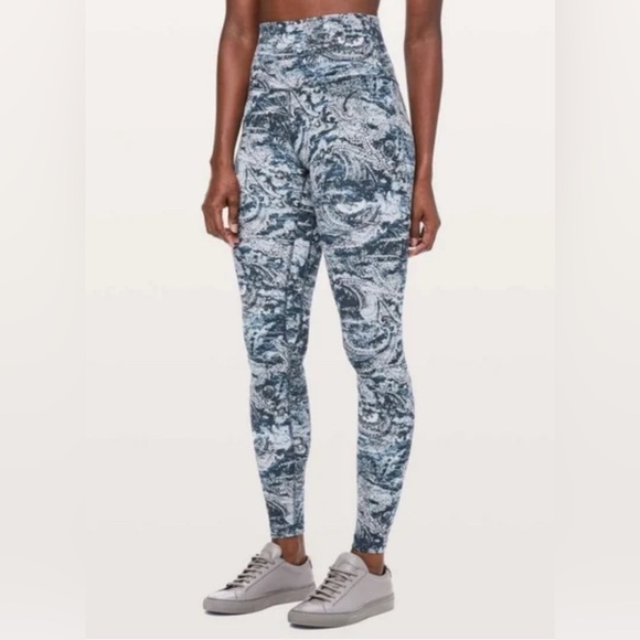 Lululemon Fast and Free 7/8 25 inch Paisley Glaze Blue Multi 6 Nulu Rare Pattern - Picture 1 of 7